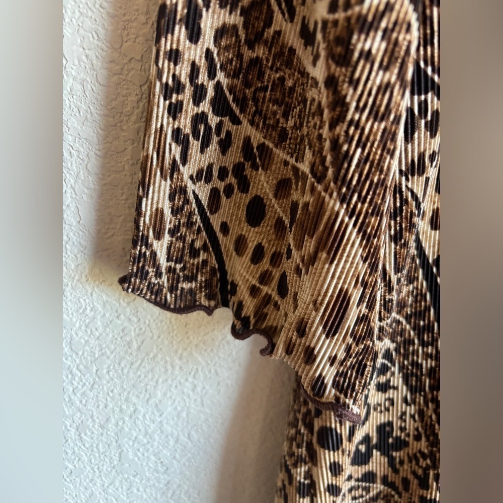 Maggie Barnes Crinkle Pleated Crepe Leopard Animal Print 3/4 Sleeve Blouse 1X - Picture 10 of 10